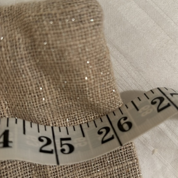 26x13 pillow cover with zipper. And a Mr. & Mrs. sign - Picture 9 of 13